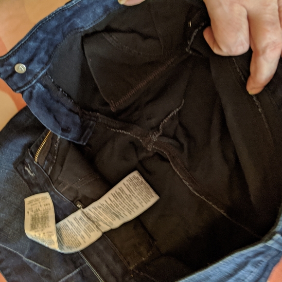 Guess Stud/Pocket Jeans - Picture 5 of 10